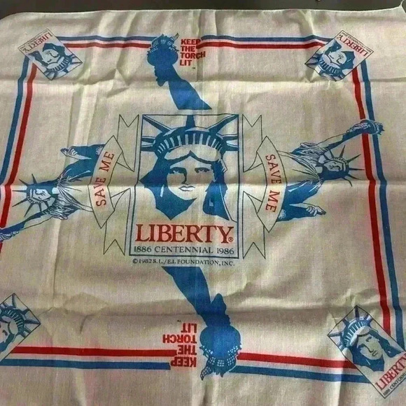 1980s Vintage Liberty Keep the Torch Lit scarf or bandanna - Picture 3 of 5